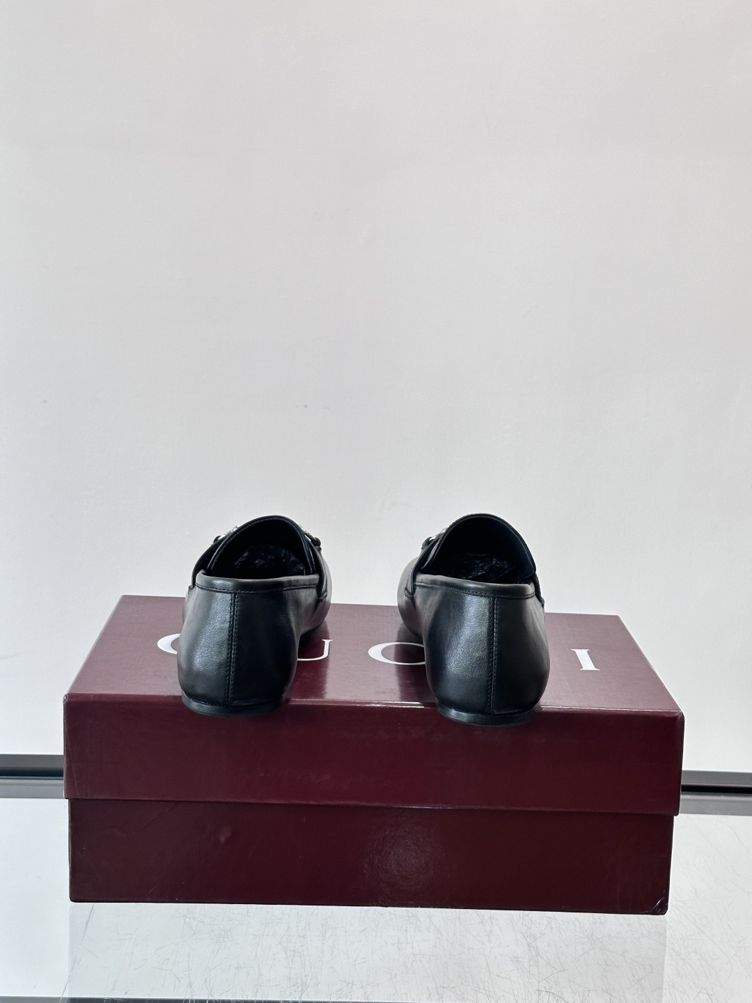 Gucci～经典老花皮鞋👞。原版印花牛皮打造，搭配牛皮内里，注塑成型特制牛皮垫，真皮大底，超精车线，尽显高档奢华，时尚必