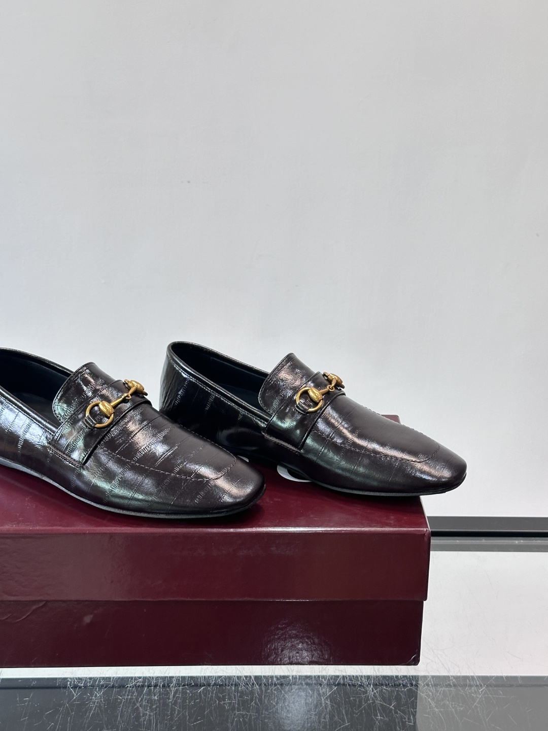 Gucci～经典老花皮鞋👞。原版印花牛皮打造，搭配牛皮内里，注塑成型特制牛皮垫，真皮大底，超精车线，尽显高档奢华，时尚必