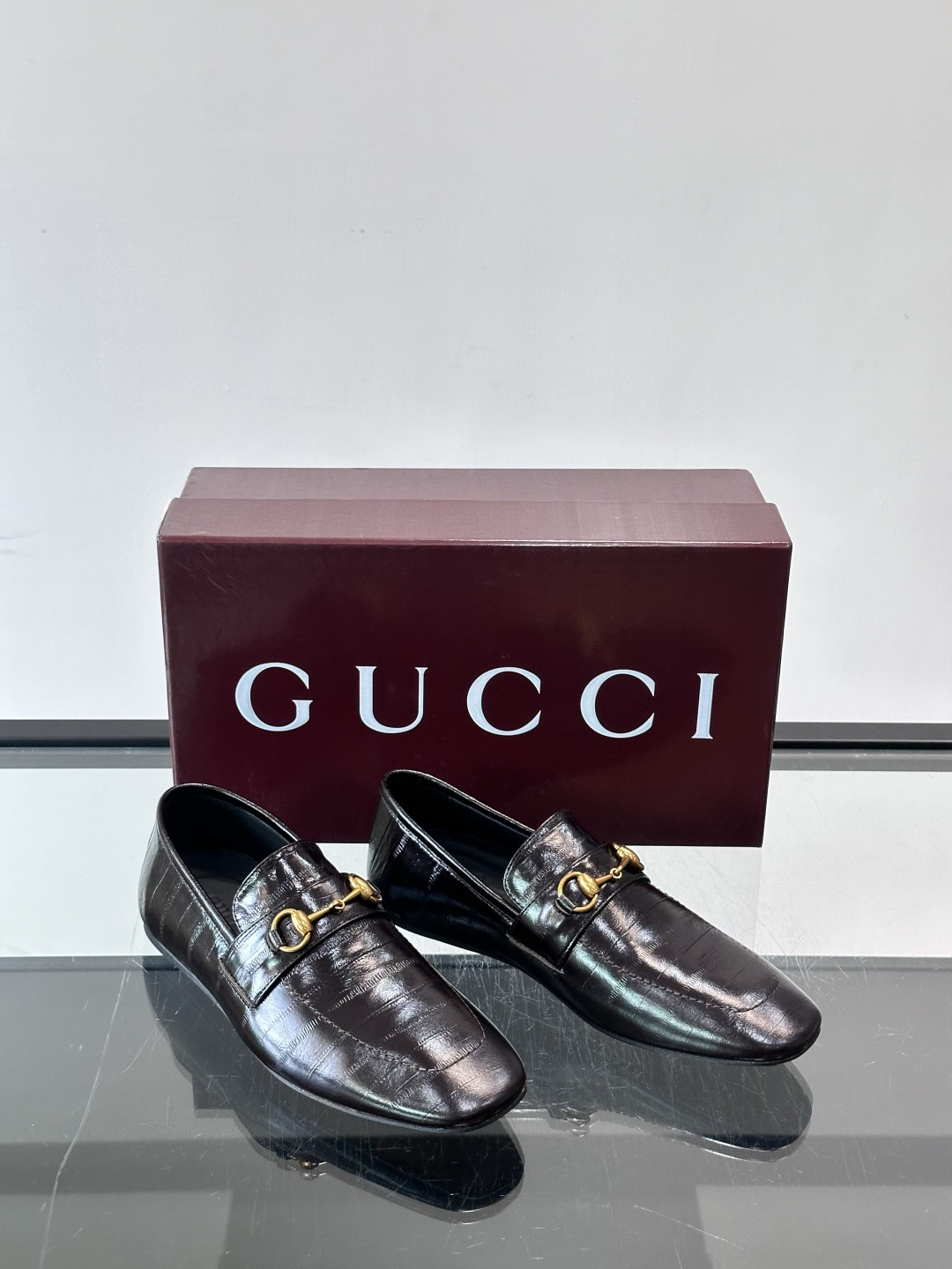 Gucci～经典老花皮鞋👞。原版印花牛皮打造，搭配牛皮内里，注塑成型特制牛皮垫，真皮大底，超精车线，尽显高档奢华，时尚必