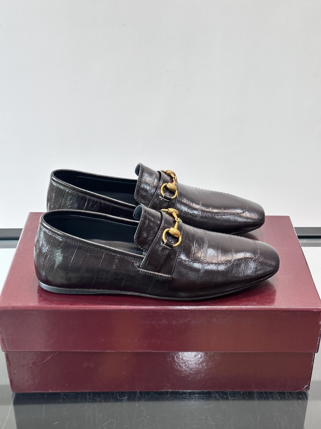 Gucci~经典老花皮鞋👞。原版印花牛皮打造,搭配牛皮内里,注塑成型特制牛皮垫,真皮大底,超精车线,尽显高档奢华,时尚必 Gucci~经典老花皮鞋👞。原版印花牛皮打造,搭配牛皮内里,注塑成型特制牛皮垫,真皮大底,超精车线,尽显高档奢华,时尚必