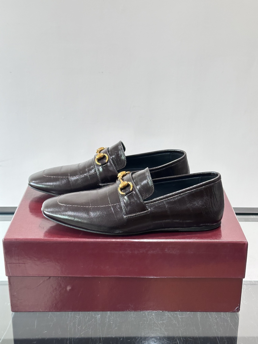 Gucci～经典老花皮鞋👞。原版印花牛皮打造，搭配牛皮内里，注塑成型特制牛皮垫，真皮大底，超精车线，尽显高档奢华，时尚必