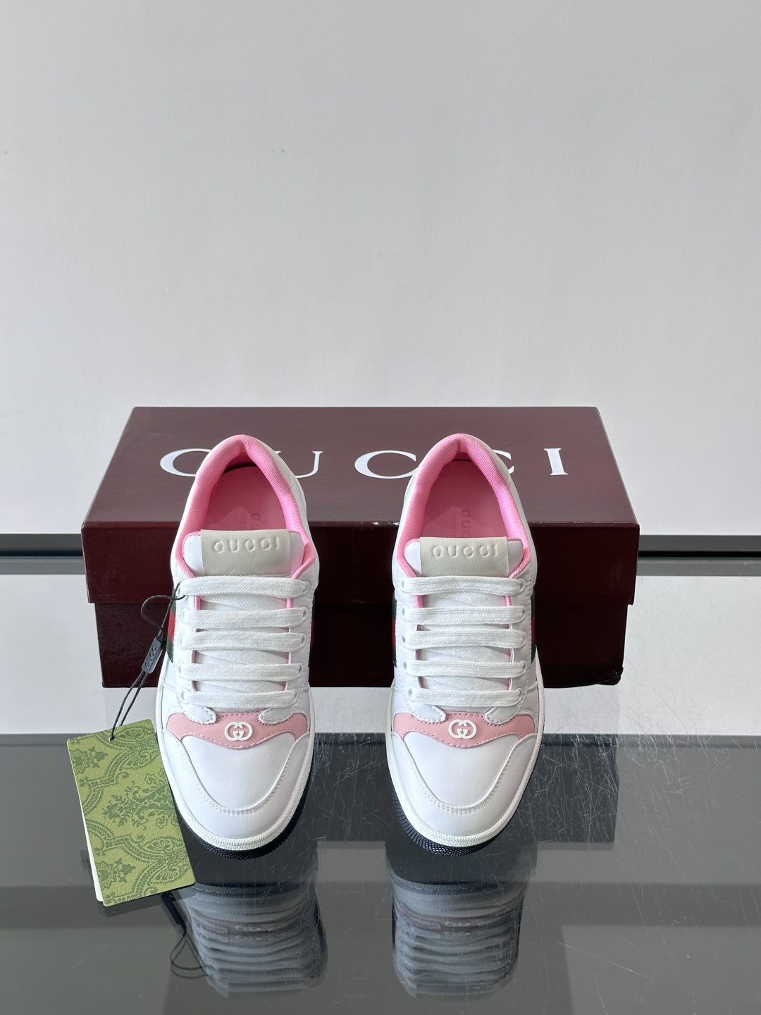 Gu～i🆕低帮运动鞋系列®复古小脏鞋〰️🔜这款运动鞋以70年代经典运动鞋为灵感原型🔸复古学院风款式与融入怀旧运动服风格的