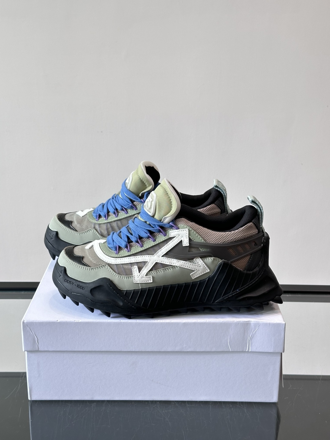 Off-White ODSY-1000 Sneakers