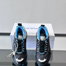 Off-White × Nike Air Max 90 情侣👫联名运动鞋,网面鞋身搭配撞色箭头绑带系统,透明蓝色 Off-White × Nike Air Max 90 情侣👫联名运动鞋,网面鞋身搭配撞色箭头绑带系统,透明蓝色