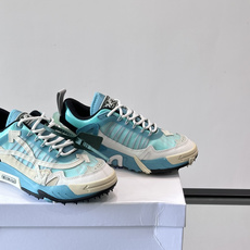 Off-White × Nike Air Max 90 情侣👫联名运动鞋,网面鞋身搭配撞色箭头绑带系统,透明蓝色 Off-White × Nike Air Max 90 情侣👫联名运动鞋,网面鞋身搭配撞色箭头绑带系统,透明蓝色