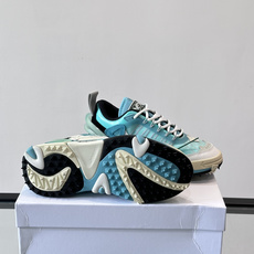 Off-White × Nike Air Max 90 情侣👫联名运动鞋,网面鞋身搭配撞色箭头绑带系统,透明蓝色 Off-White × Nike Air Max 90 情侣👫联名运动鞋,网面鞋身搭配撞色箭头绑带系统,透明蓝色