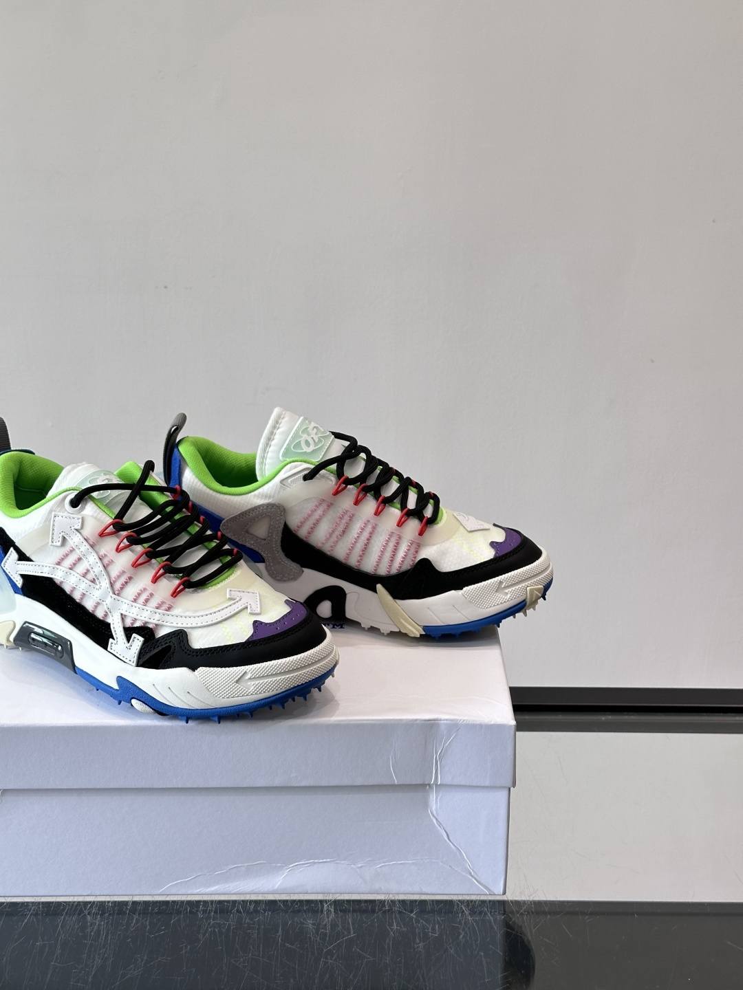 Off-White Arrow Chunky Sneakers