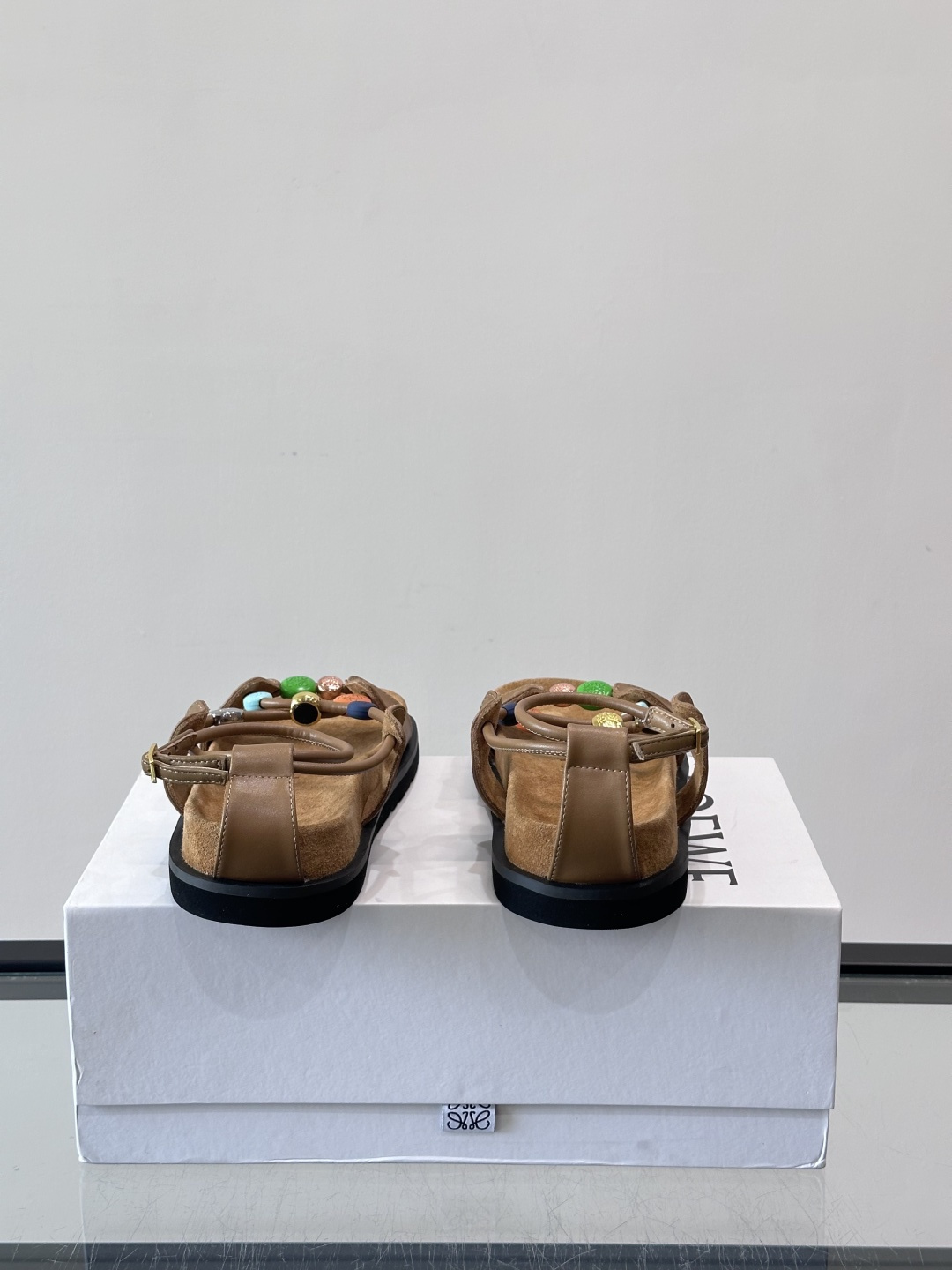LOEWE罗意威2026ss新品复古风平底沙滩厚底凉鞋~最近大热的一款凉鞋 超级可爱 时髦精绝对不能错过的必入款,没有任 LOEWE罗意威2026ss新品复古风平底沙滩厚底凉鞋~最近大热的一款凉鞋 超级可爱 时髦精绝对不能错过的必入款,没有任