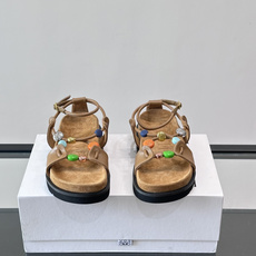 LOEWE罗意威2026ss新品复古风平底沙滩厚底凉鞋~最近大热的一款凉鞋 超级可爱 时髦精绝对不能错过的必入款,没有任 LOEWE罗意威2026ss新品复古风平底沙滩厚底凉鞋~最近大热的一款凉鞋 超级可爱 时髦精绝对不能错过的必入款,没有任