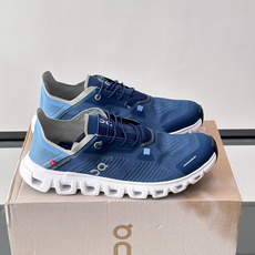 On Holding(昂跑)Cloud 6跑步鞋,飞织网面鞋身, CloudTec 缓震底,鞋舌上有"OC"标识。 On Holding(昂跑)Cloud 6跑步鞋,飞织网面鞋身, CloudTec 缓震底,鞋舌上有"OC"标识。