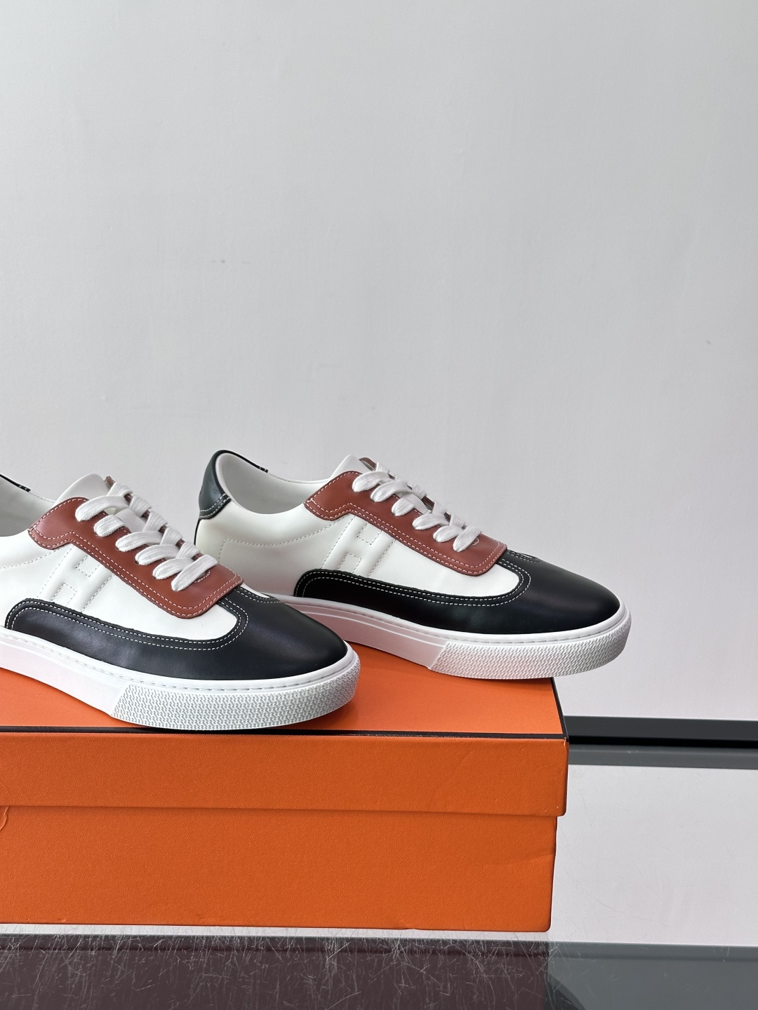 Hermes Colorblock H Logo Low Top Sneakers