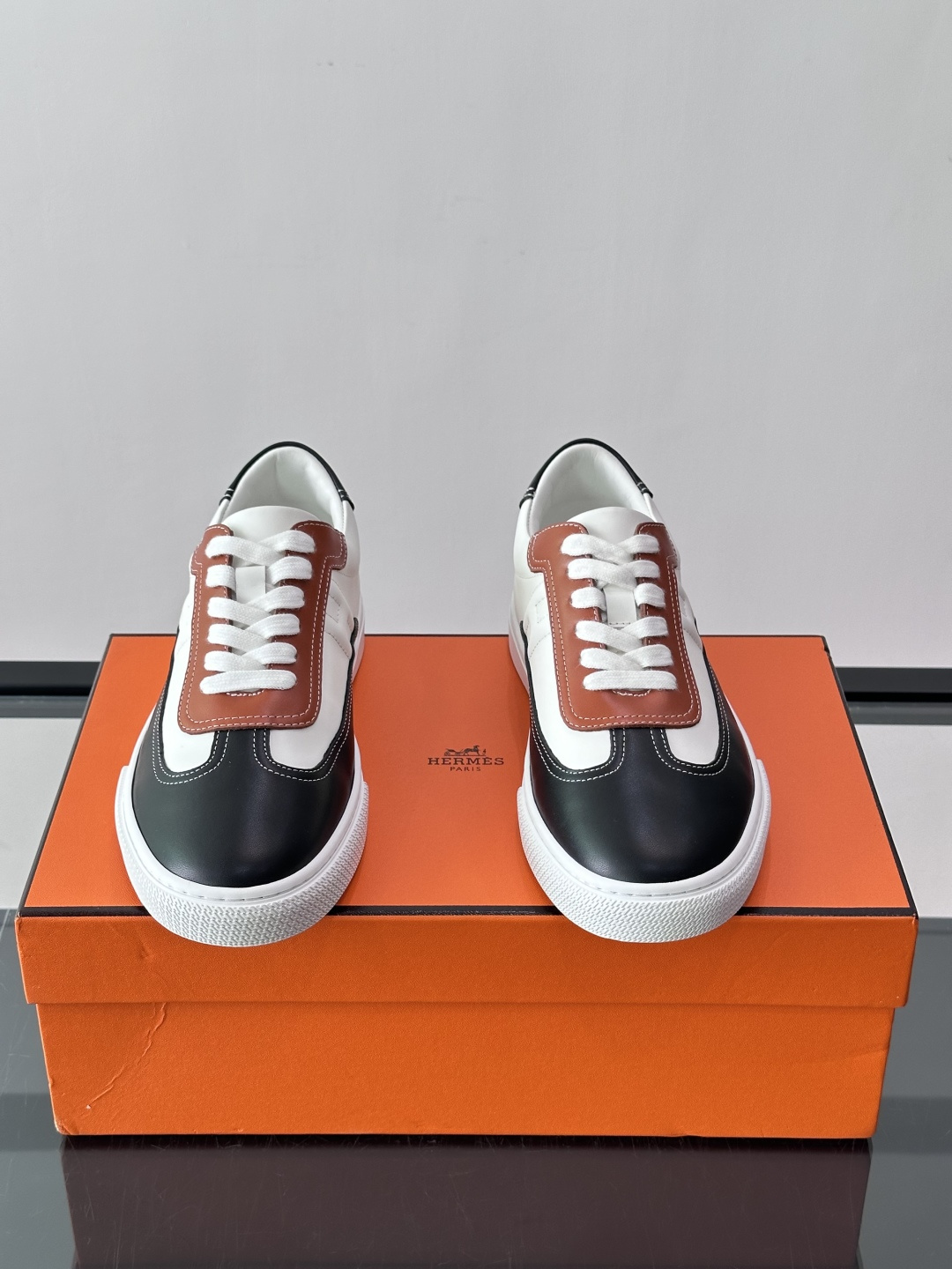 Hermes Colorblock H Logo Low Top Sneakers