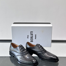 Berluti/布鲁提高端真皮大底正装皮鞋,采用进口牛皮鞋面 柔软有型,手工改色工艺,低调奢华气质,舒适透气版型,小牛皮 Berluti/布鲁提高端真皮大底正装皮鞋,采用进口牛皮鞋面 柔软有型,手工改色工艺,低调奢华气质,舒适透气版型,小牛皮