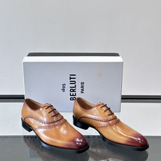 Berluti/布鲁提高端真皮大底正装皮鞋,采用进口牛皮鞋面 柔软有型,手工改色工艺,低调奢华气质,舒适透气版型,小牛皮 Berluti/布鲁提高端真皮大底正装皮鞋,采用进口牛皮鞋面 柔软有型,手工改色工艺,低调奢华气质,舒适透气版型,小牛皮