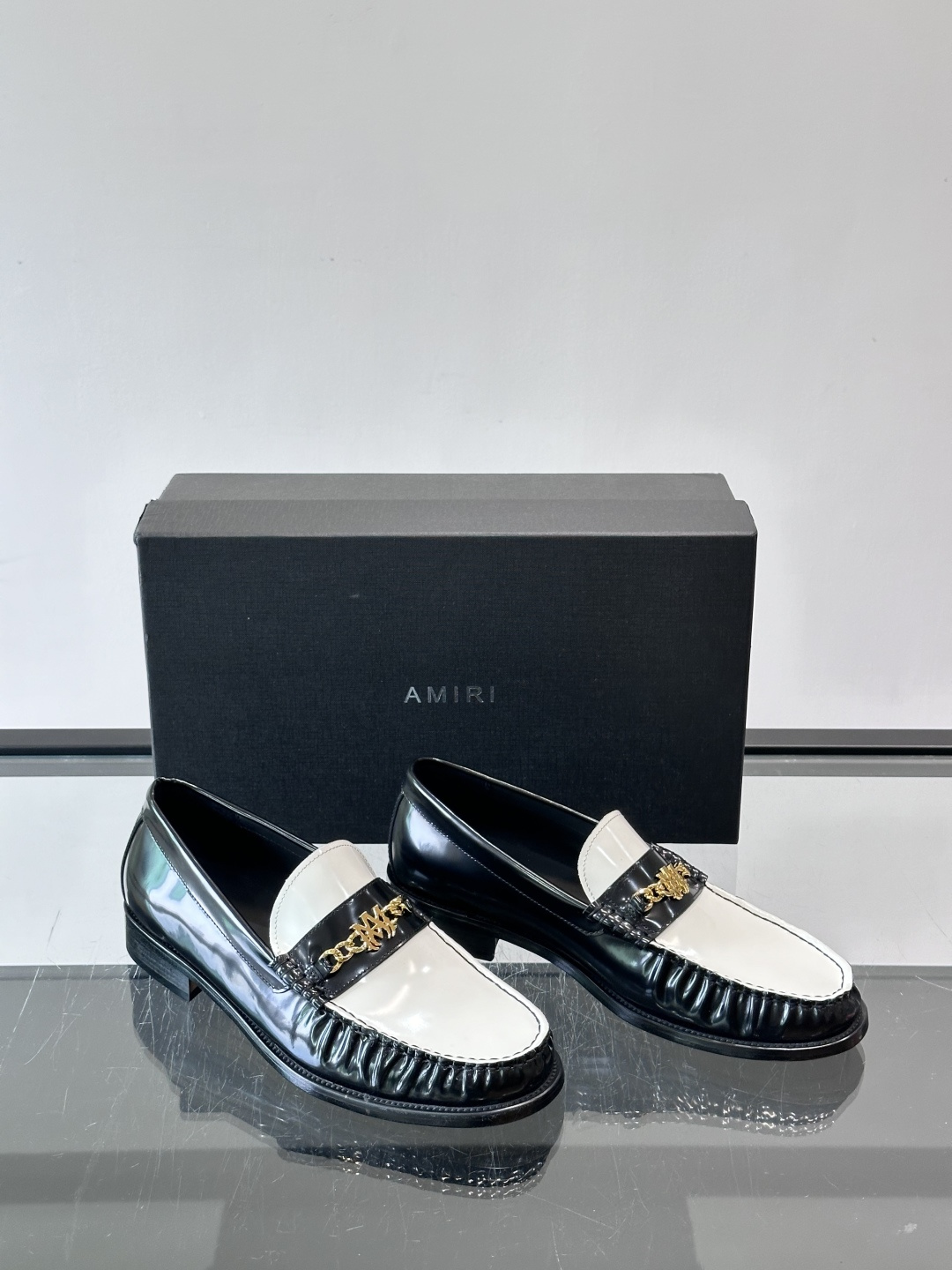 AMIRI MA Chain Gold Logo Loafers