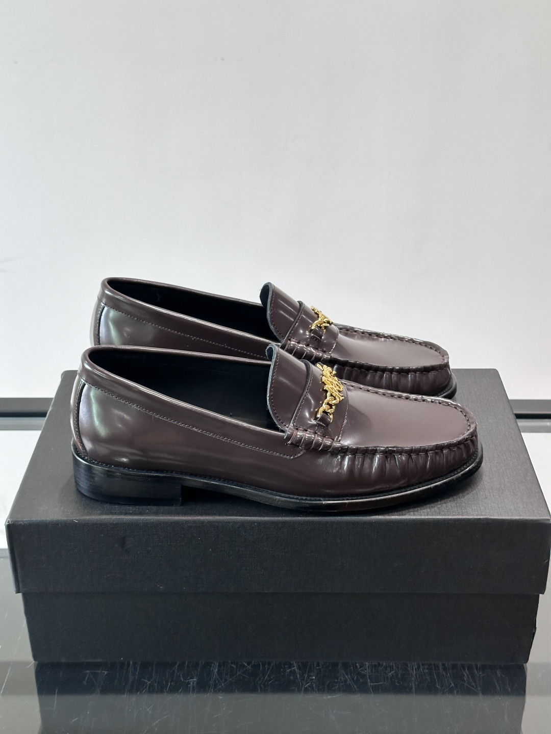 AMIRI MA Chain Gold Logo Loafers