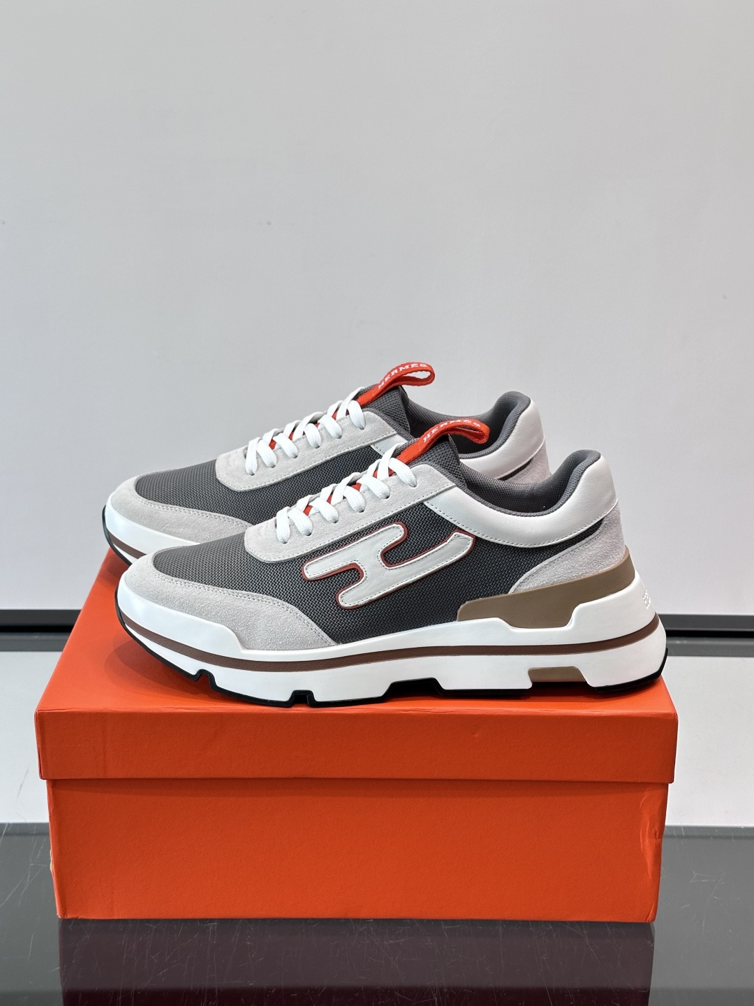 Hermes Advantage Sneaker
