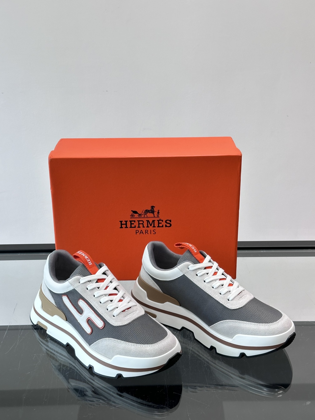 Hermes Advantage Sneaker