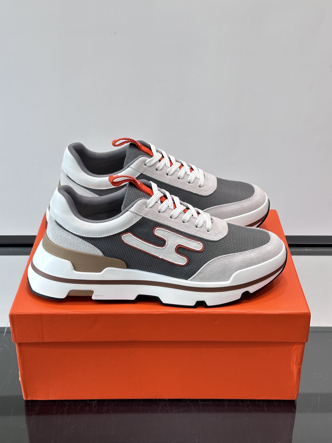 Hermes Advantage Sneaker