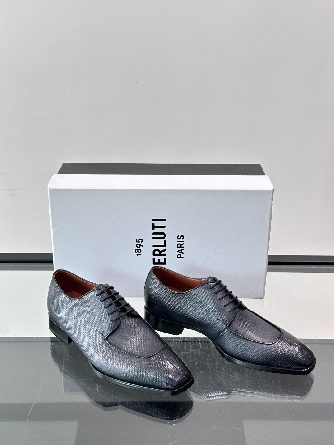 Berluti Scritto Leather Oxford Dress Shoes