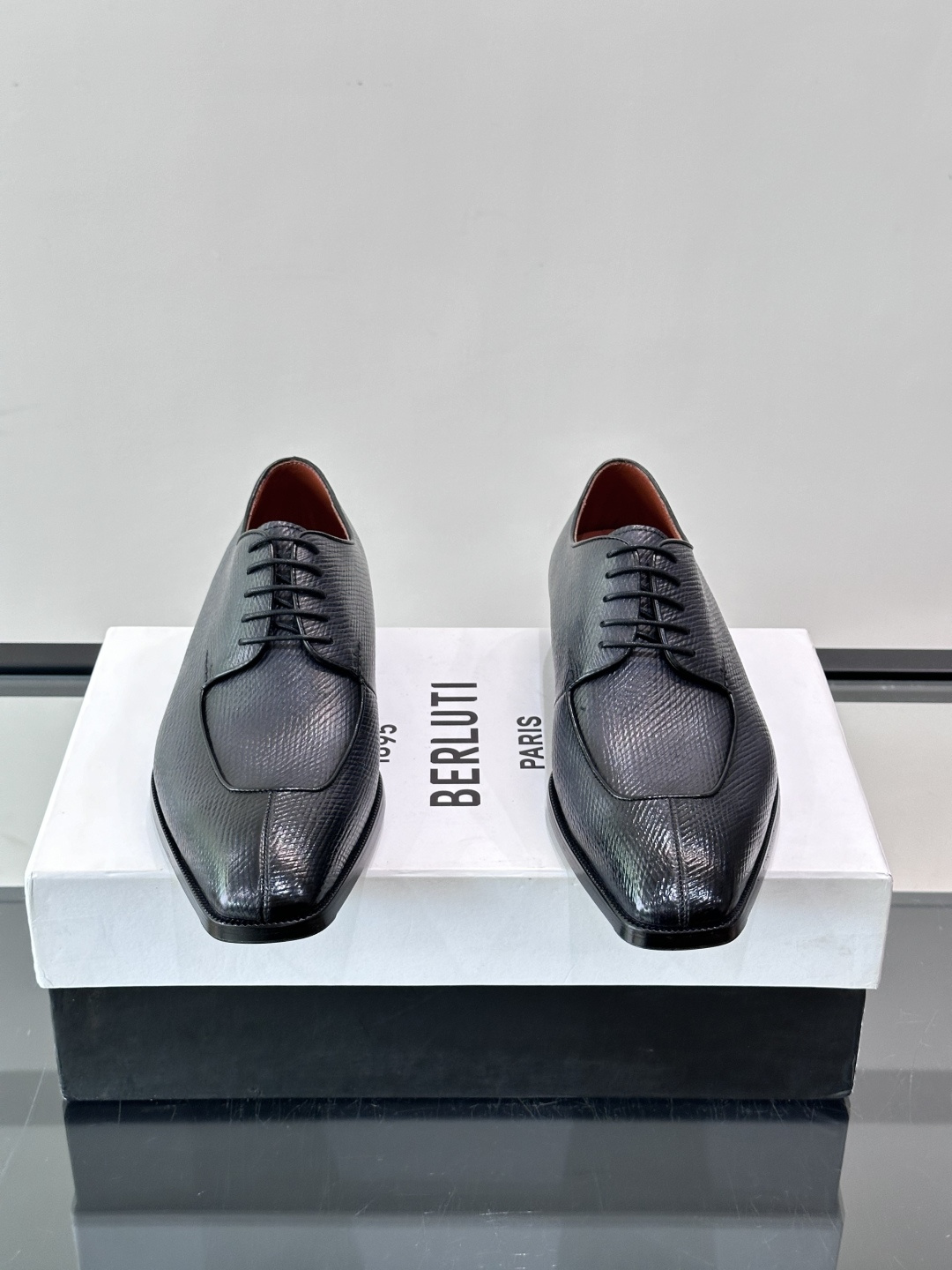 Berluti Scritto Leather Oxford Dress Shoes
