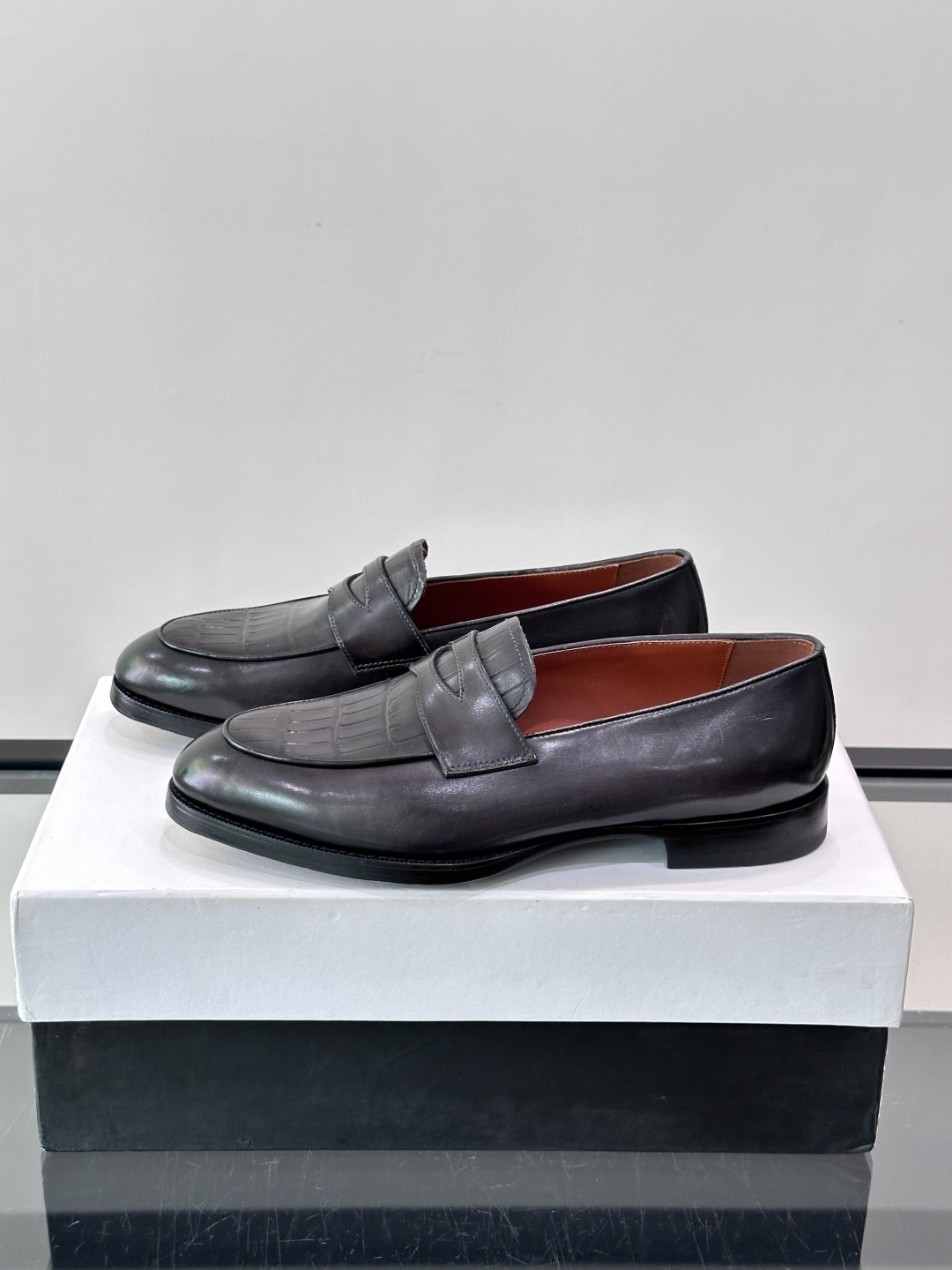 Berluti Scritto Leather Oxford Dress Shoes
