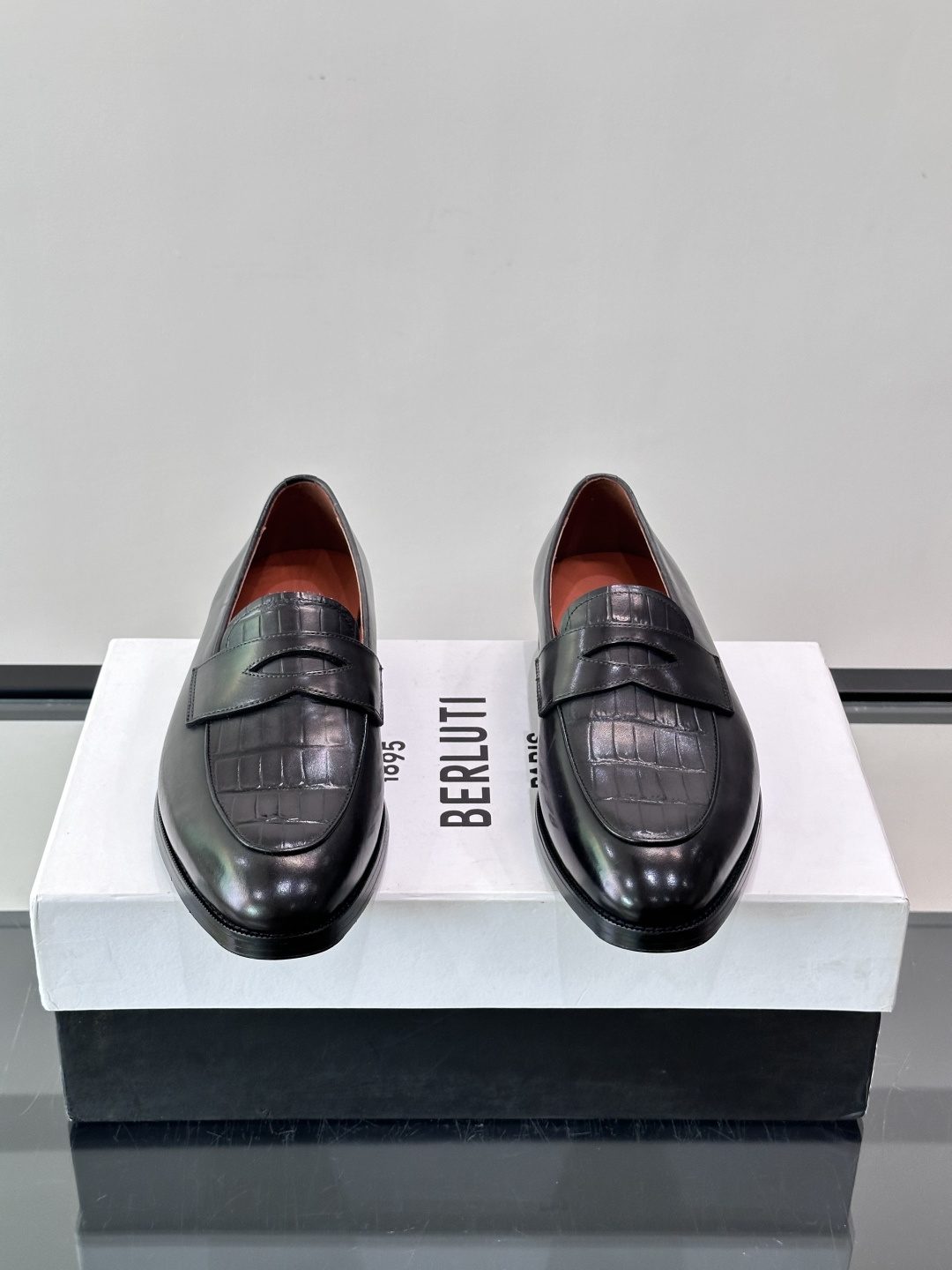 Berluti Scritto Leather Oxford Dress Shoes