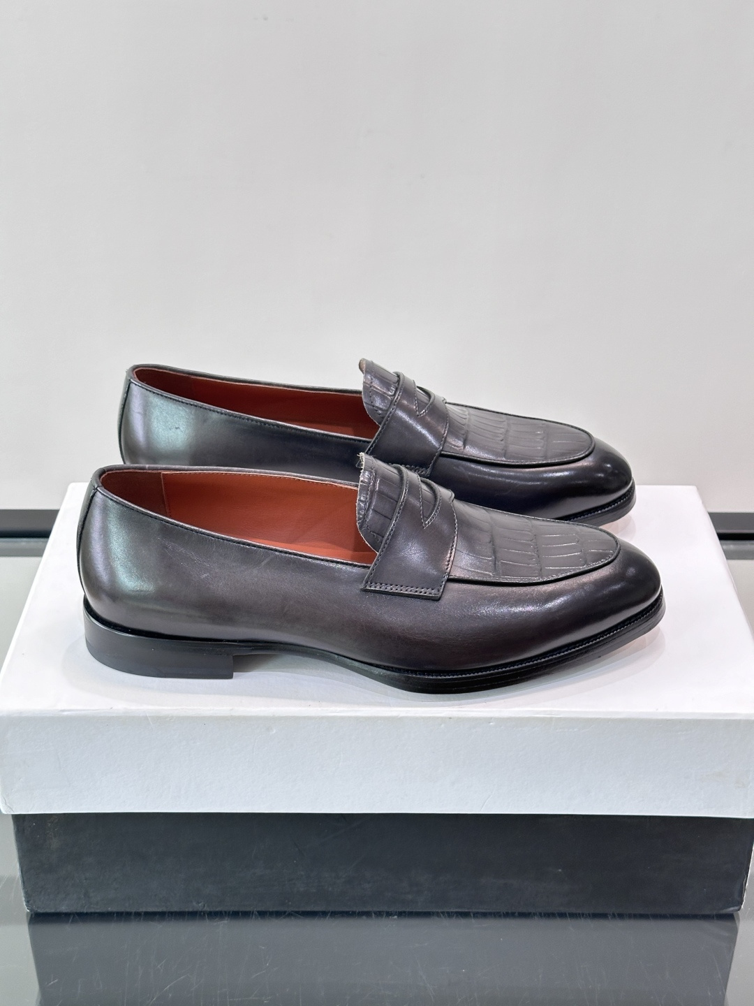 Berluti Scritto Leather Oxford Dress Shoes