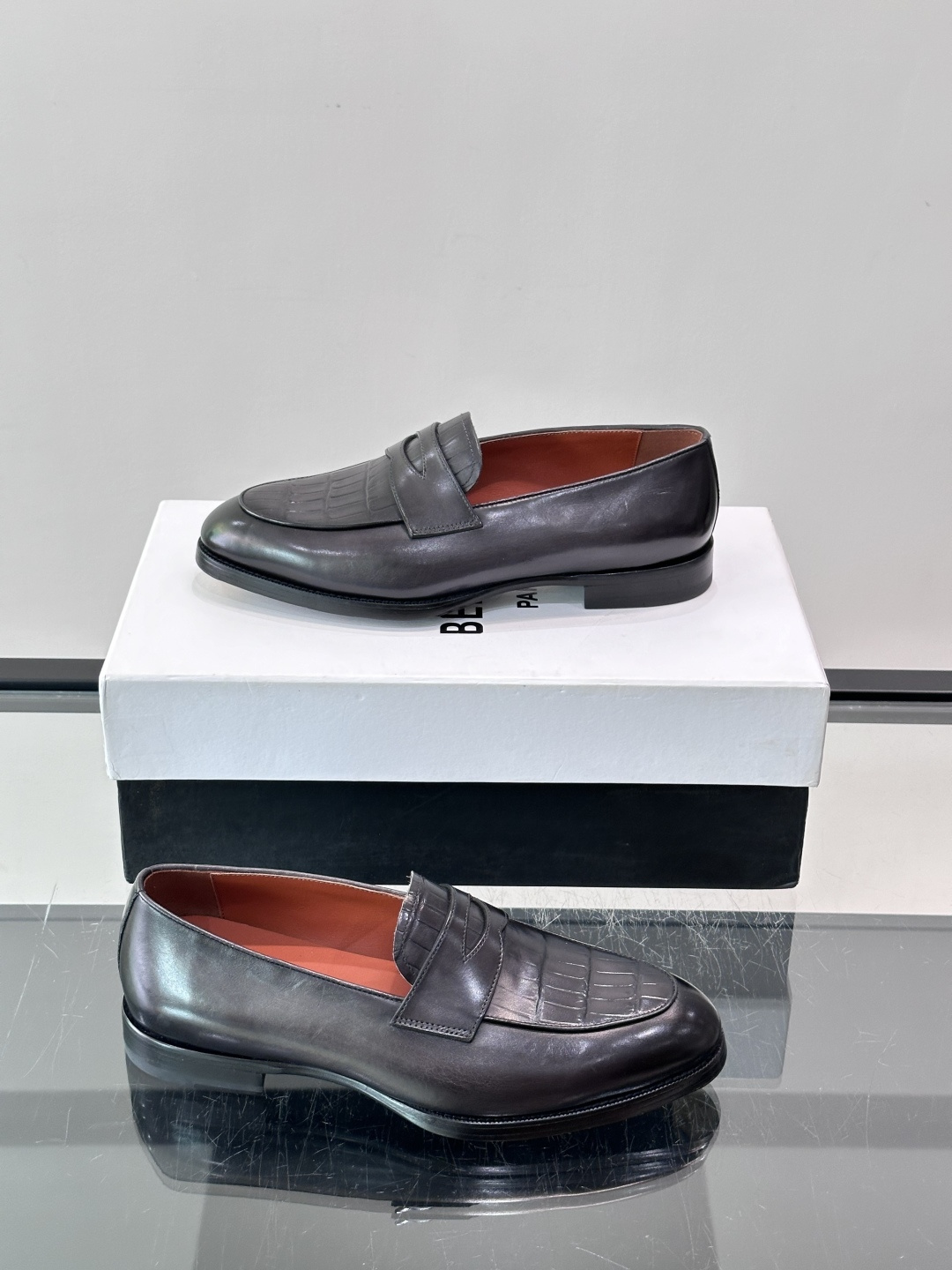 Berluti Scritto Leather Oxford Dress Shoes
