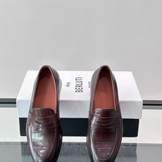 Berluti/布鲁提高端真皮大底正装皮鞋,采用进口牛皮鞋面 柔软有型,手工改色工艺,低调奢华气质,舒适透气版型,小牛皮 Berluti/布鲁提高端真皮大底正装皮鞋,采用进口牛皮鞋面 柔软有型,手工改色工艺,低调奢华气质,舒适透气版型,小牛皮