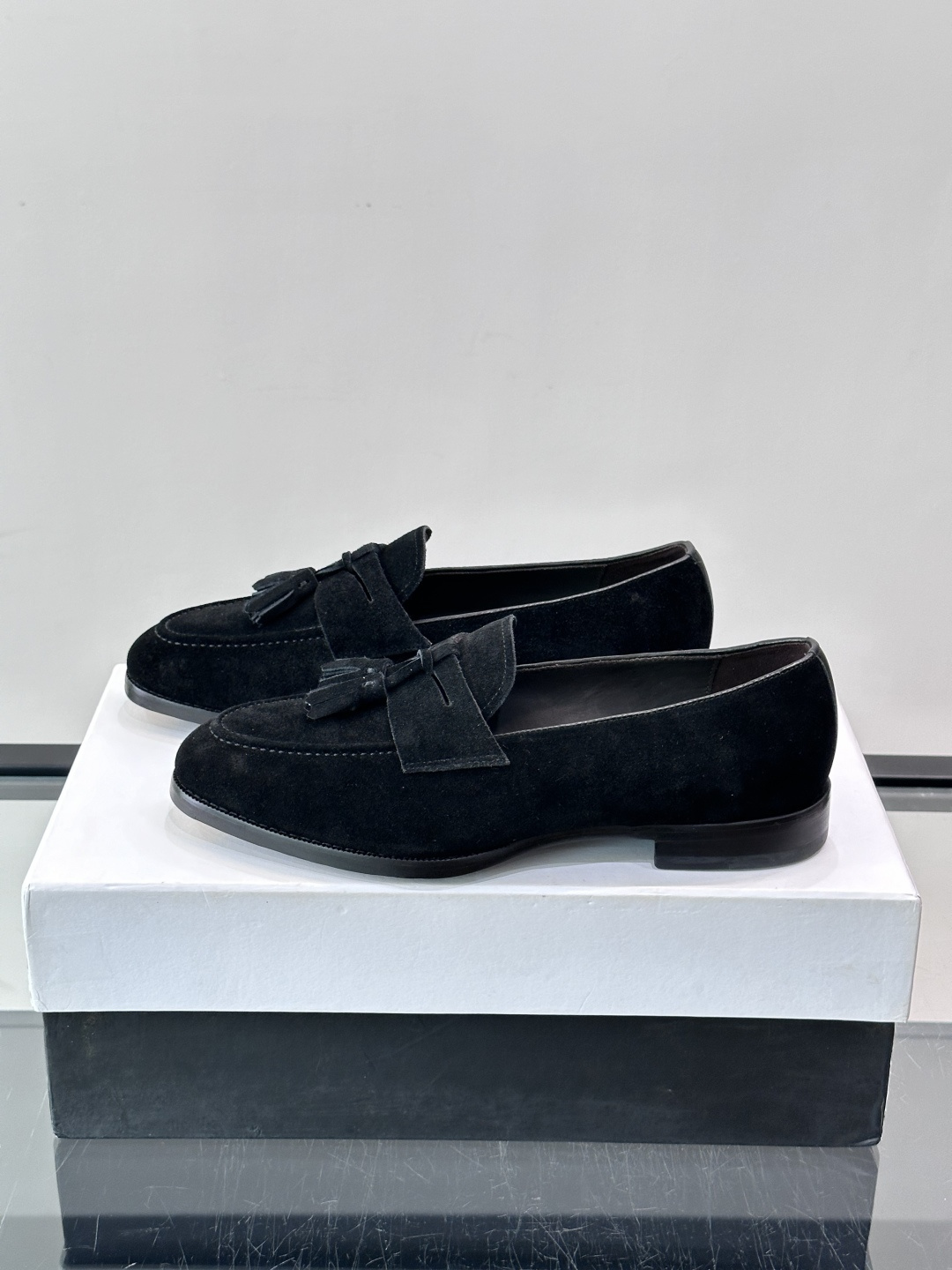 Berluti/布鲁提高端真皮大底正装皮鞋，采用进口牛皮鞋面 柔软有型，手工改色工艺，低调奢华气质，舒适透气版型，小牛皮