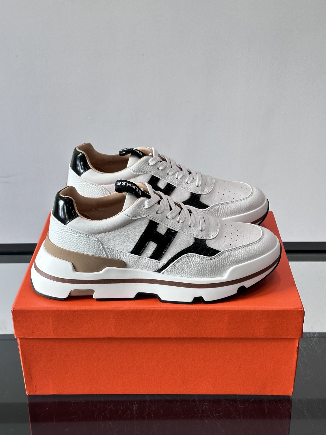 Hermes H Logo Platform Casual Sneakers