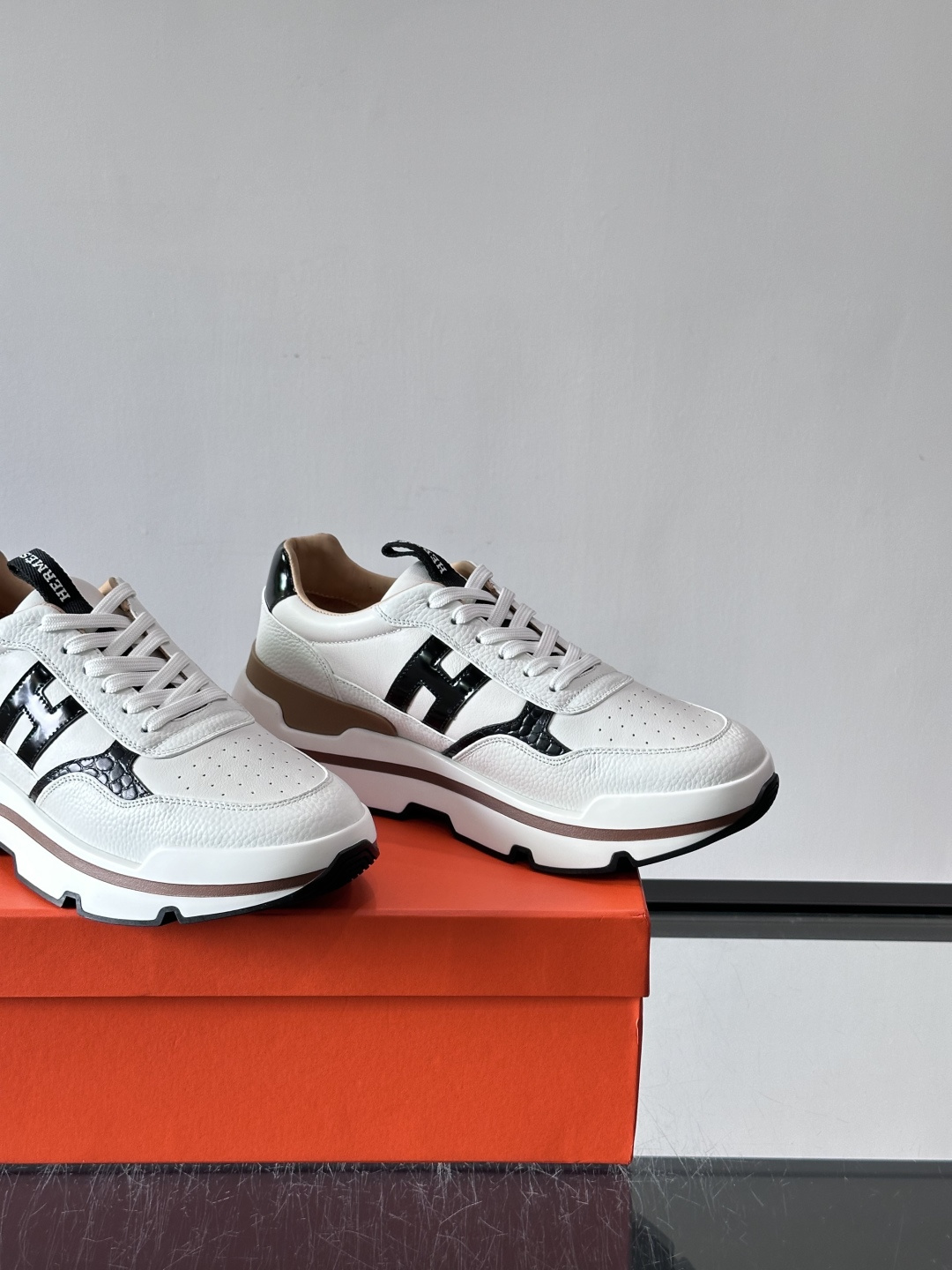Hermes H Logo Platform Casual Sneakers