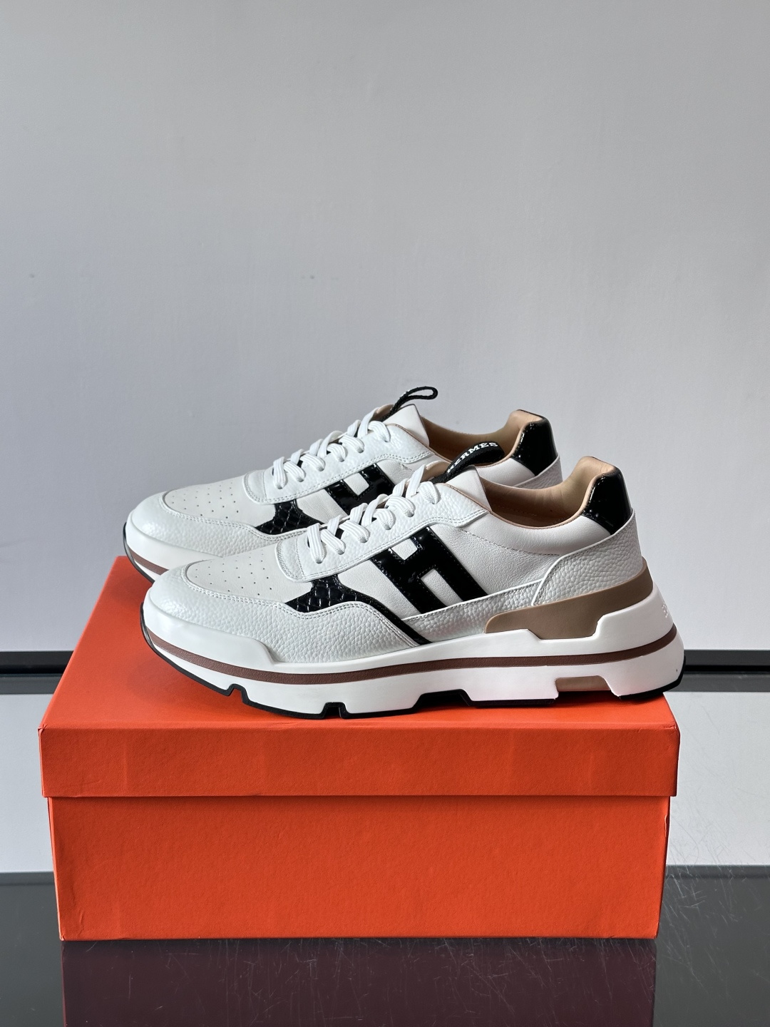 Hermes H Logo Platform Casual Sneakers