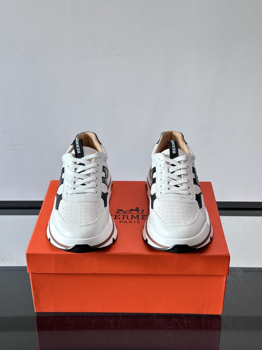 Hermes H Logo Platform Casual Sneakers