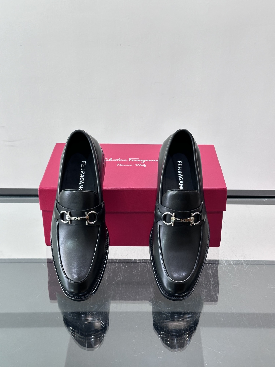 Salvatore Ferragamo Leather Gancini Bit Loafers