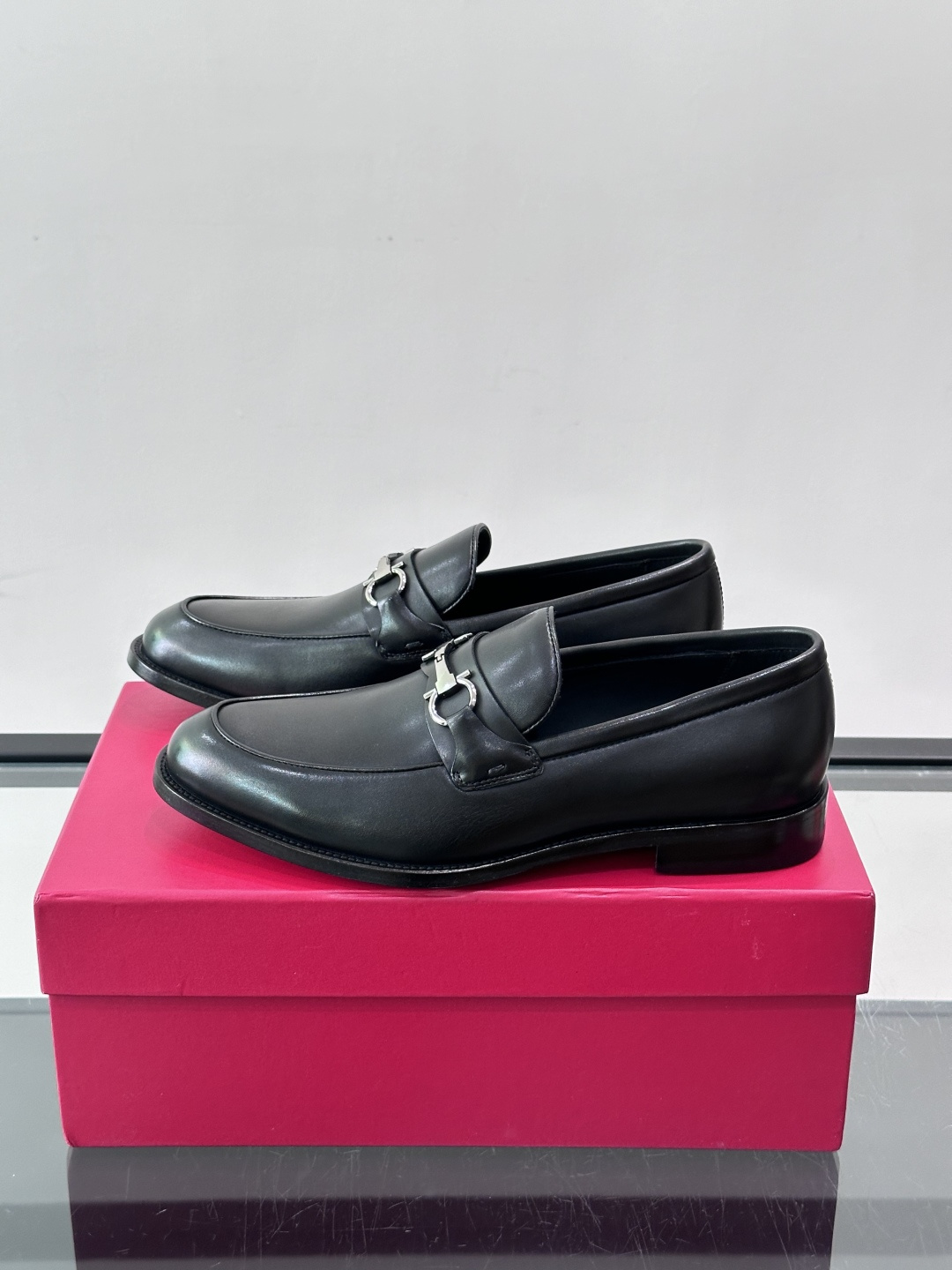 Salvatore Ferragamo Leather Gancini Bit Loafers