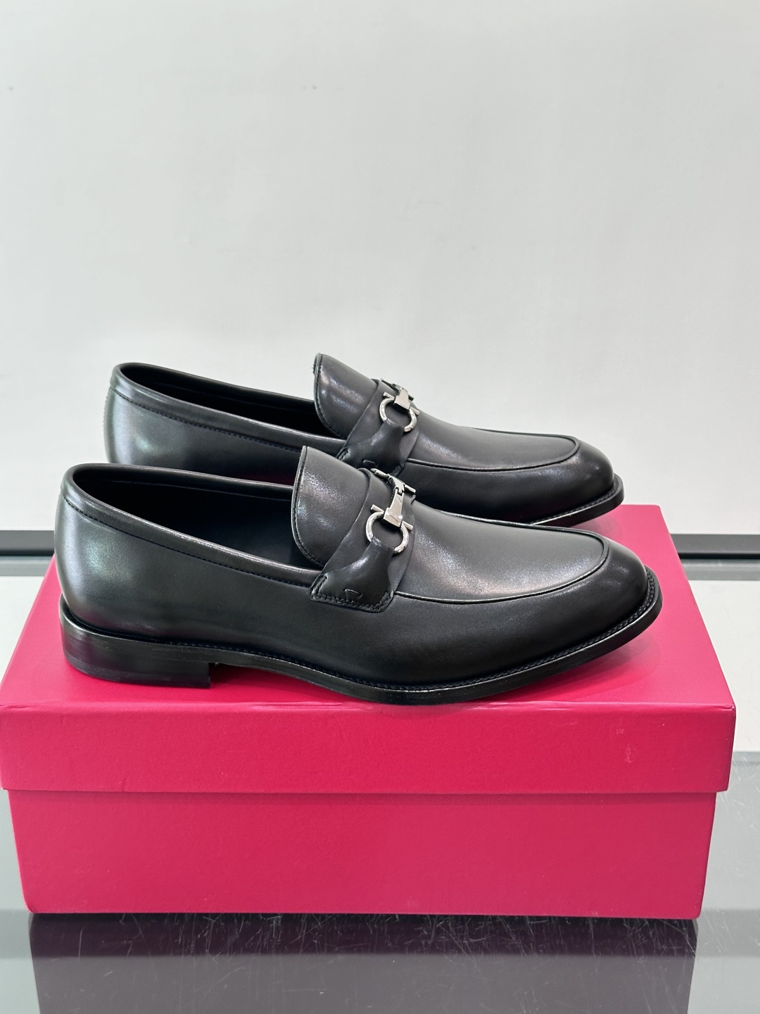 Salvatore Ferragamo Leather Gancini Bit Loafers