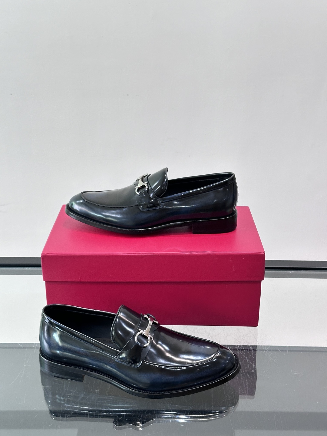 Salvatore Ferragamo Leather Gancini Bit Loafers