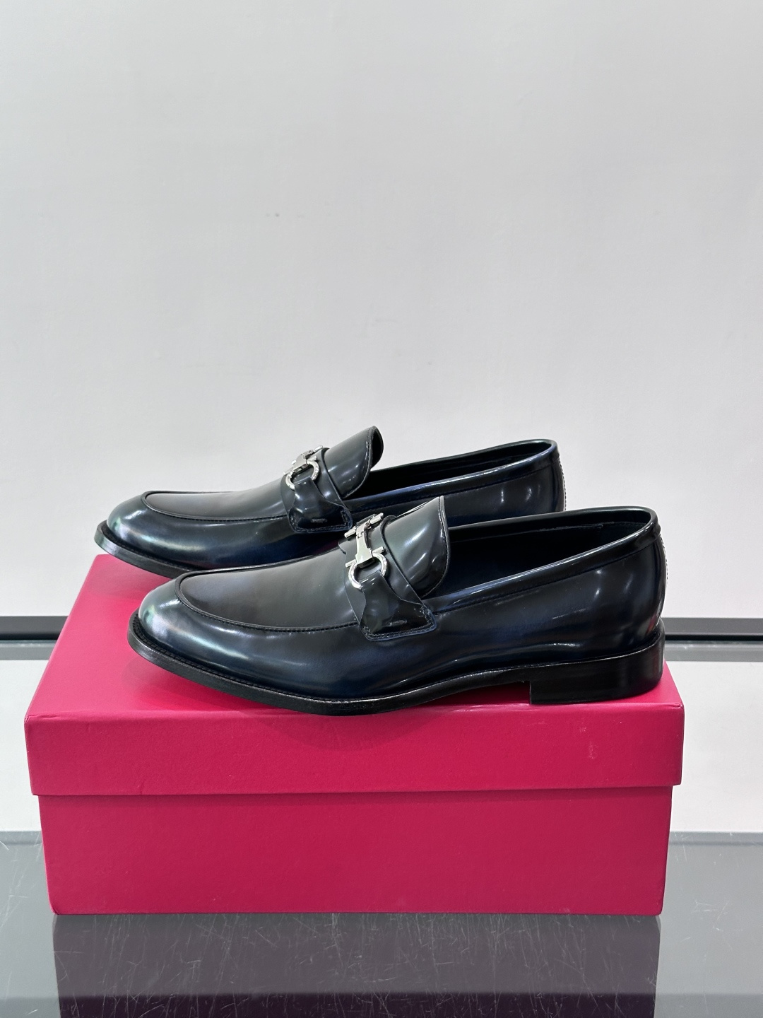 Salvatore Ferragamo Leather Gancini Bit Loafers