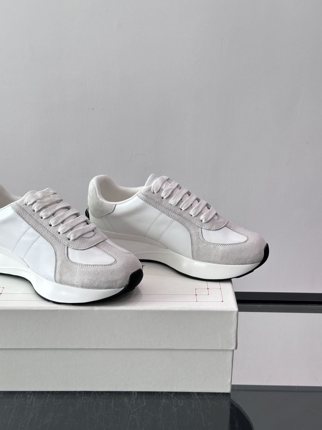 McQueen Sprint Runner Casual Trainers