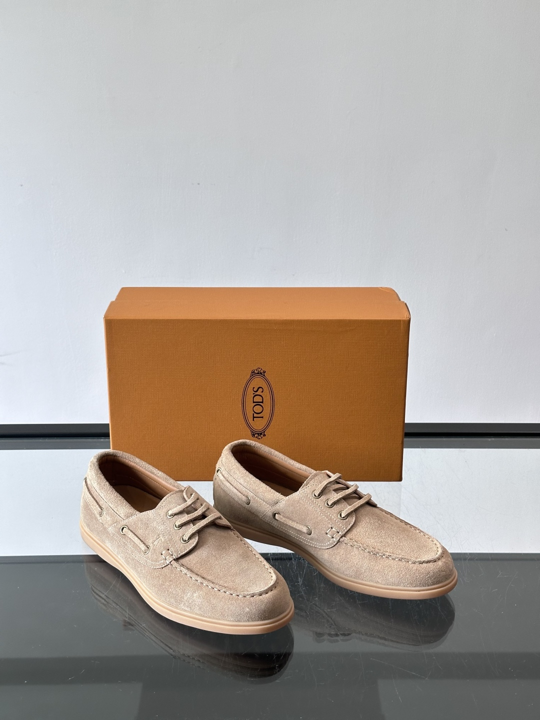 Tod's Taupe Suede Leather Classic Boat Shoes
精简商用标