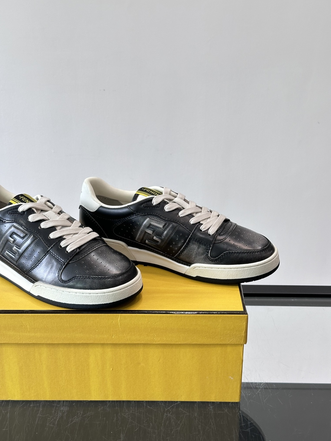 FENDI Match  Leather FF Logo Low Top Sneakers