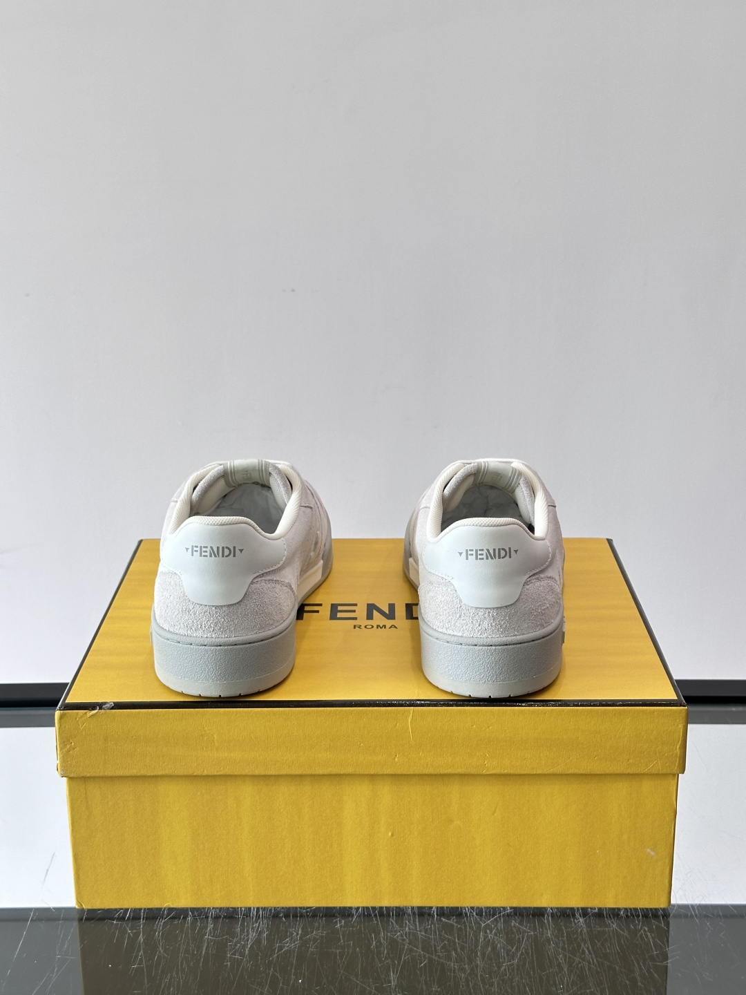 FENDI Match  Leather FF Logo Low Top Sneakers