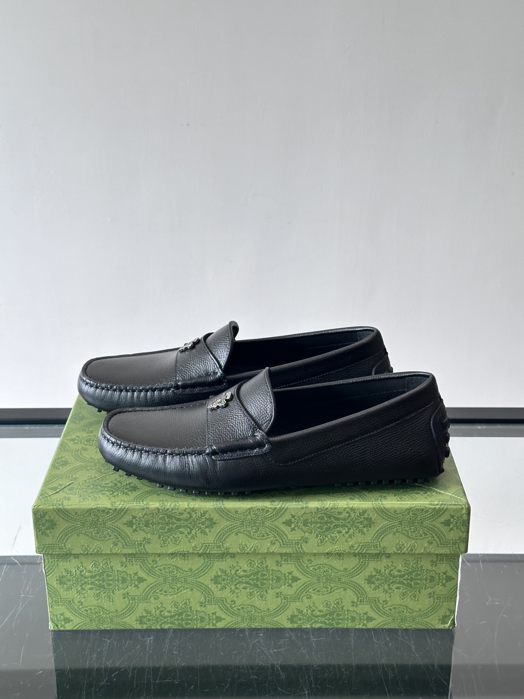 Gucci Leather Driving Loafers