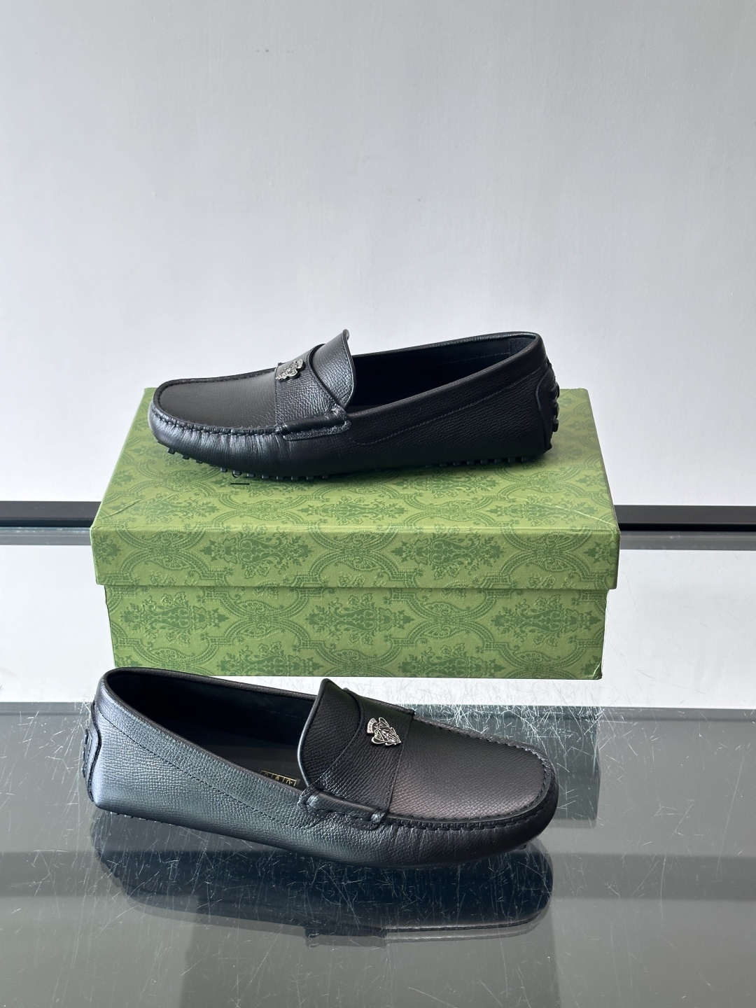 Gucci Leather Driving Loafers