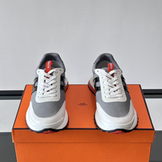 爱马仕厚底运动鞋 👟这款爱马仕厚底运动鞋采用进口头层牛皮+透气网面,质感高级又舒适。鞋头自然色橡胶嵌饰,橡胶鞋底有几 爱马仕厚底运动鞋 👟这款爱马仕厚底运动鞋采用进口头层牛皮+透气网面,质感高级又舒适。鞋头自然色橡胶嵌饰,橡胶鞋底有几