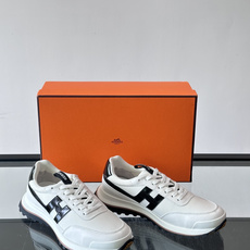 爱马仕厚底运动鞋 👟这款爱马仕厚底运动鞋采用进口头层牛皮+透气网面,质感高级又舒适。鞋头自然色橡胶嵌饰,橡胶鞋底有几 爱马仕厚底运动鞋 👟这款爱马仕厚底运动鞋采用进口头层牛皮+透气网面,质感高级又舒适。鞋头自然色橡胶嵌饰,橡胶鞋底有几