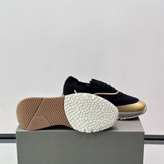Brunello Cucinelli 新款拼色运动板男鞋 此款运动鞋面料采用进口飞织,春夏穿着舒适透气,这个夏天必备单品 Brunello Cucinelli 新款拼色运动板男鞋 此款运动鞋面料采用进口飞织,春夏穿着舒适透气,这个夏天必备单品