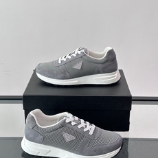 👟Prada网布运动鞋,采用透气网布+皮革拼接,简约又有辨识度✨,白色橡胶鞋底舒适耐磨,日常穿搭或轻运动都OK!鞋舌和鞋 👟Prada网布运动鞋,采用透气网布+皮革拼接,简约又有辨识度✨,白色橡胶鞋底舒适耐磨,日常穿搭或轻运动都OK!鞋舌和鞋
